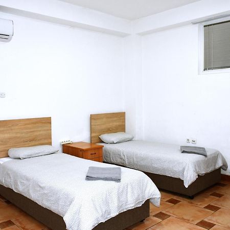 Sani Suteren Apartment Skopje Luaran gambar