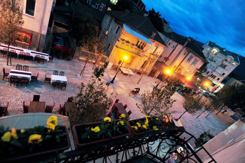 Sani Suteren Apartment Skopje Luaran gambar
